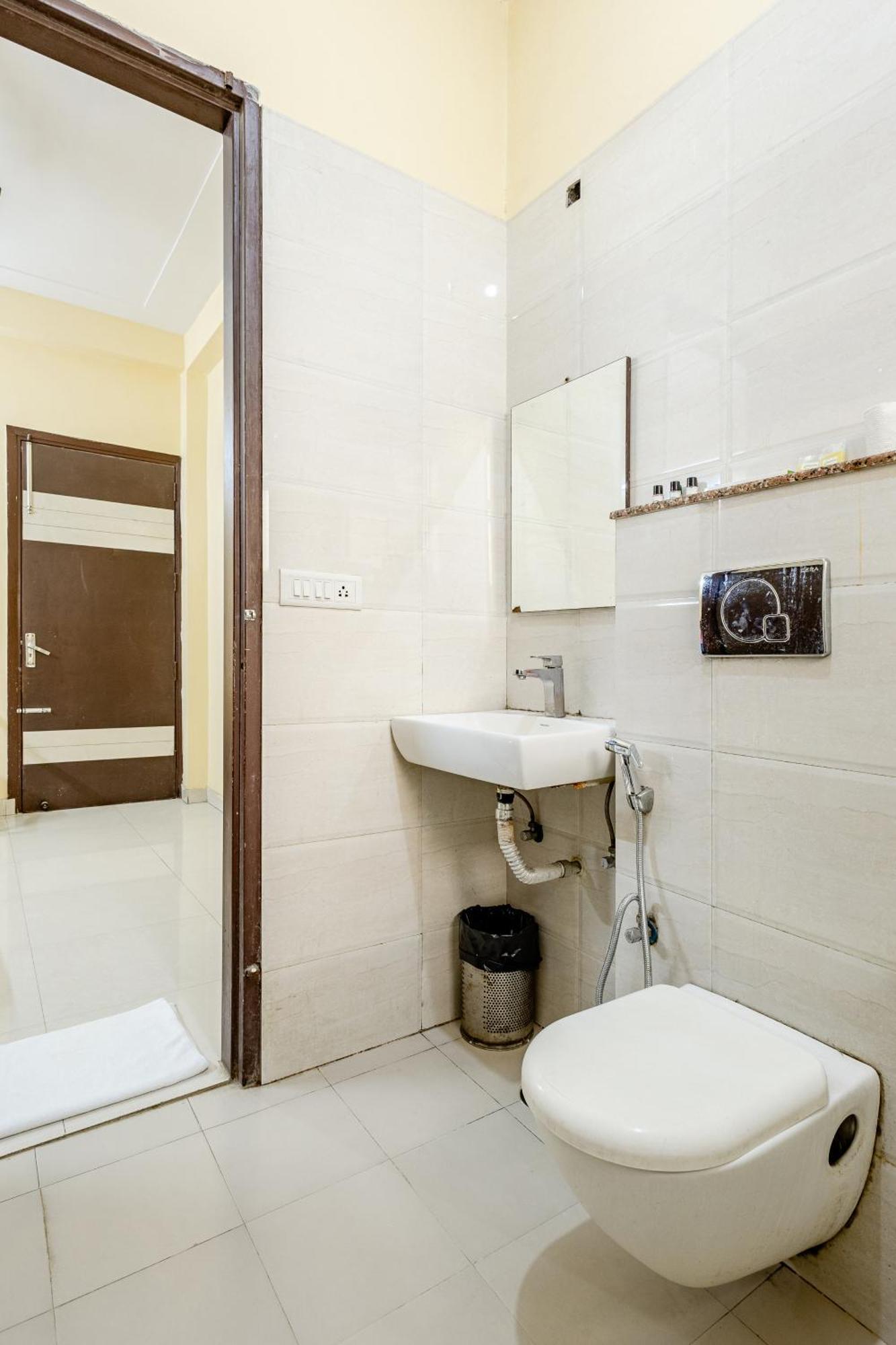 Lime Tree Studio Near Fortis Gurgaon Dış mekan fotoğraf
